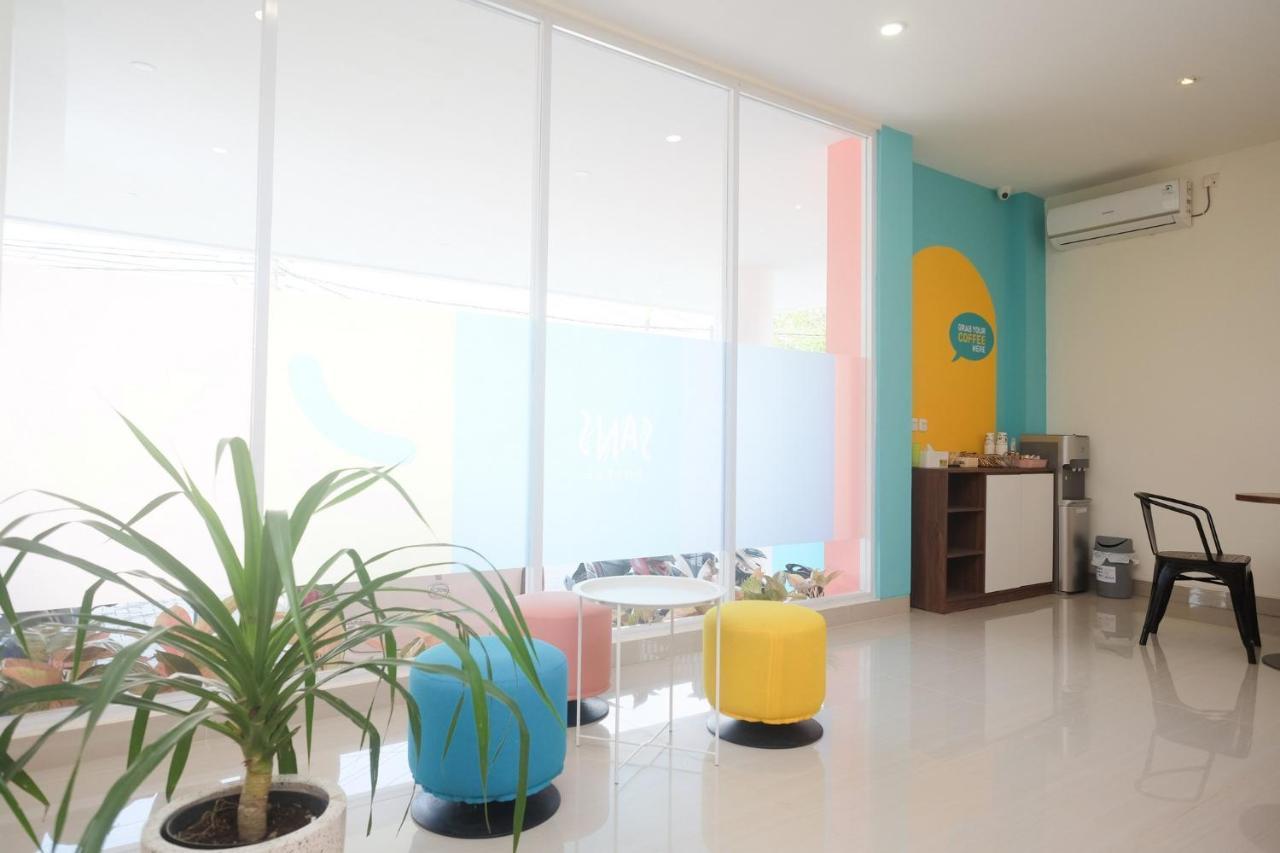 Sans Hotel Aurum Majapahit Semarang Exterior foto