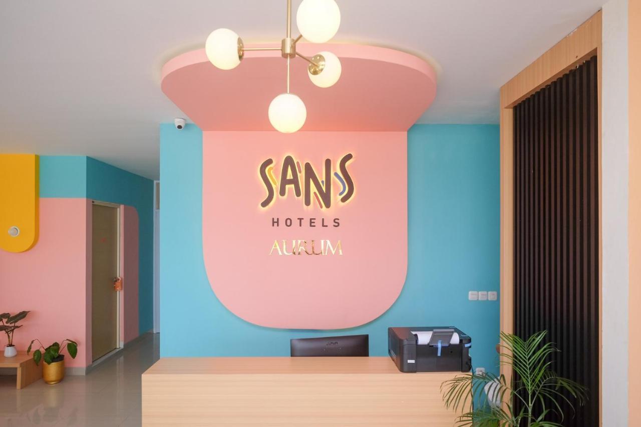 Sans Hotel Aurum Majapahit Semarang Exterior foto