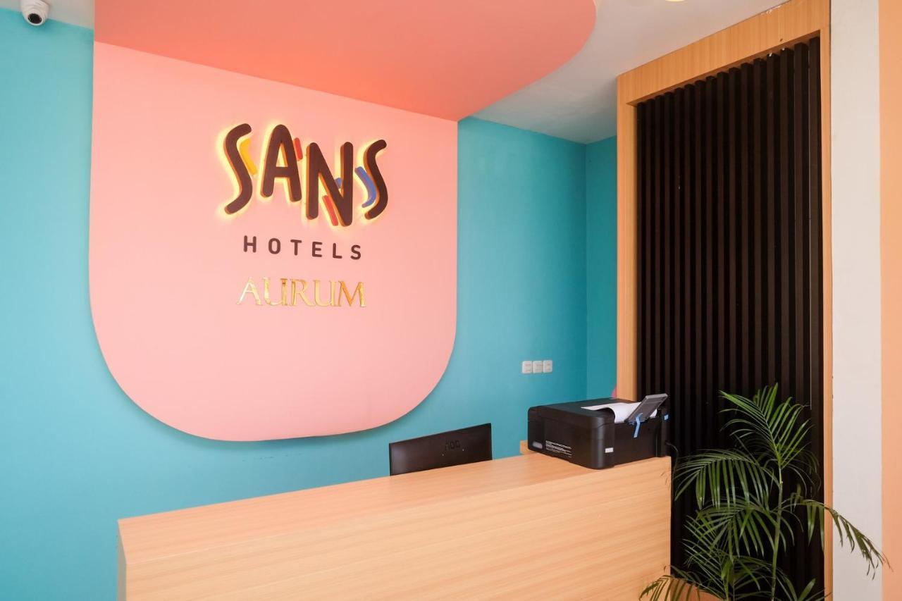 Sans Hotel Aurum Majapahit Semarang Exterior foto