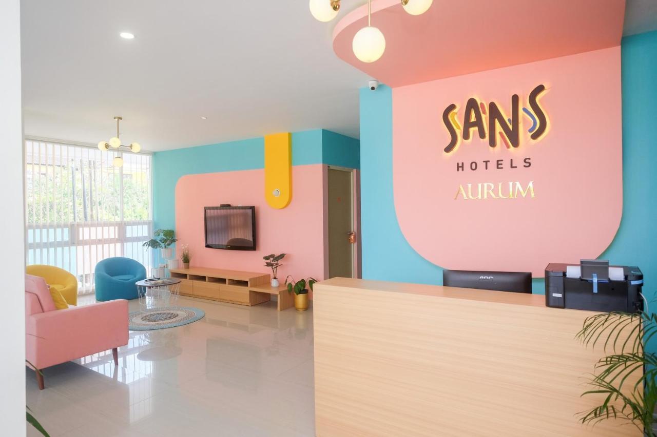 Sans Hotel Aurum Majapahit Semarang Exterior foto