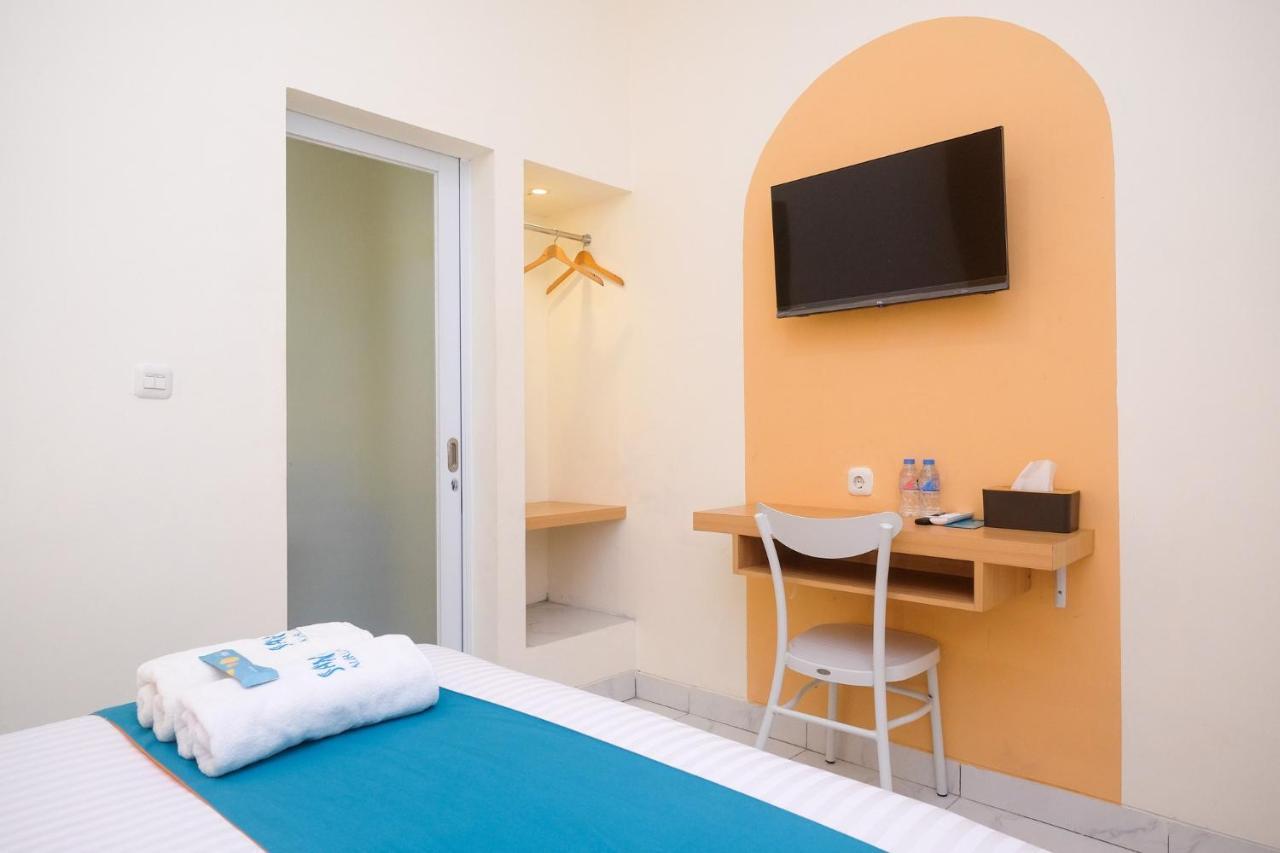 Sans Hotel Aurum Majapahit Semarang Exterior foto